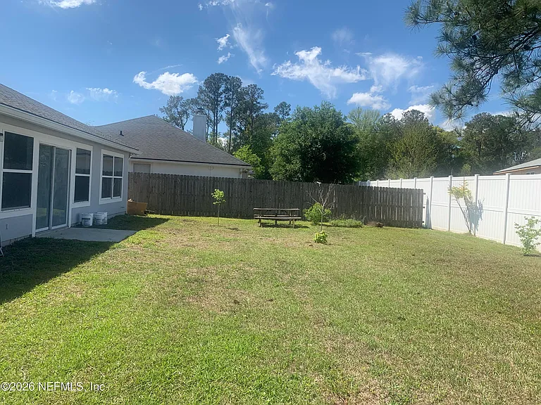 1752 Glen Laurel Dr — Photo 12