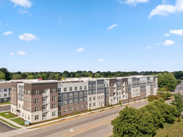 4824 Walmsley Blvd #221
