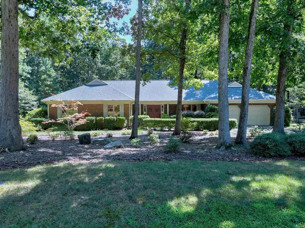 9605 Kingsford Dr, Cary, NC 27518