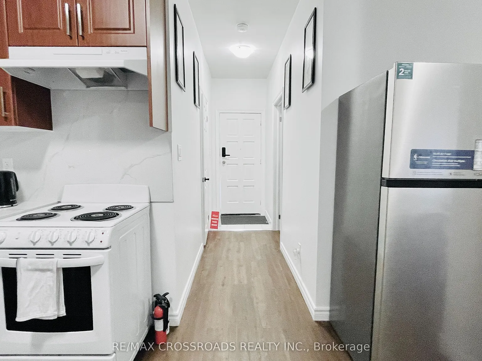 3 bed, $2,850 — Photo 3