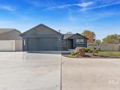 2225 E Elm Grove Dr, Nampa, ID, 83686