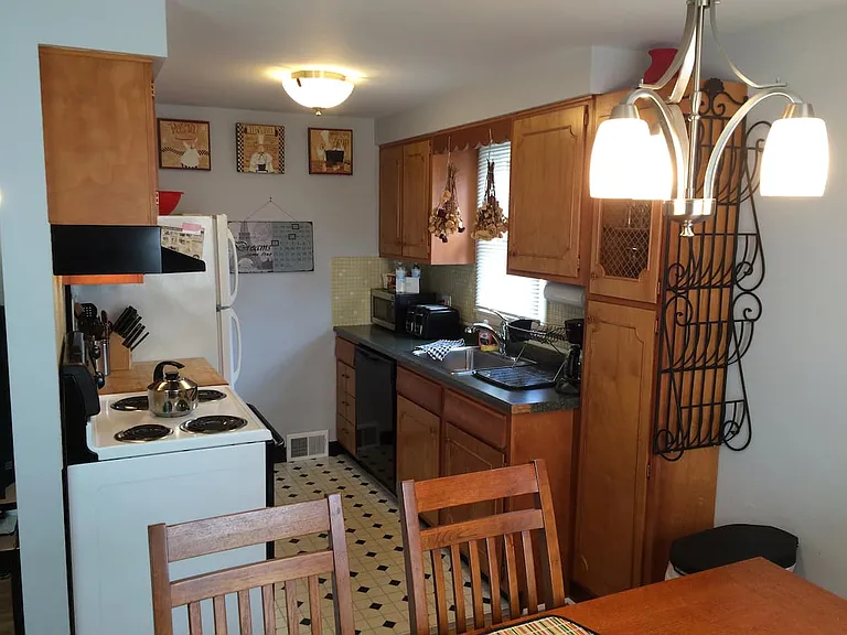 151 Linwood Ave #4L — Photo 9
