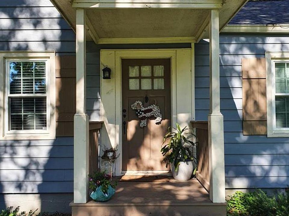 2nd image of 2638 Brown Cir SE