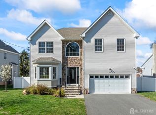 120 Normandy Rd, Colonia, NJ 07067