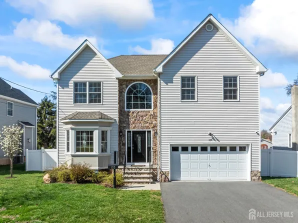 120 Normandy Rd, Colonia, NJ 07067