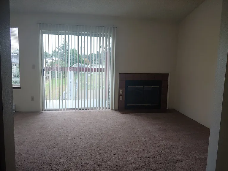607 S 152nd St #39 — Photo 13