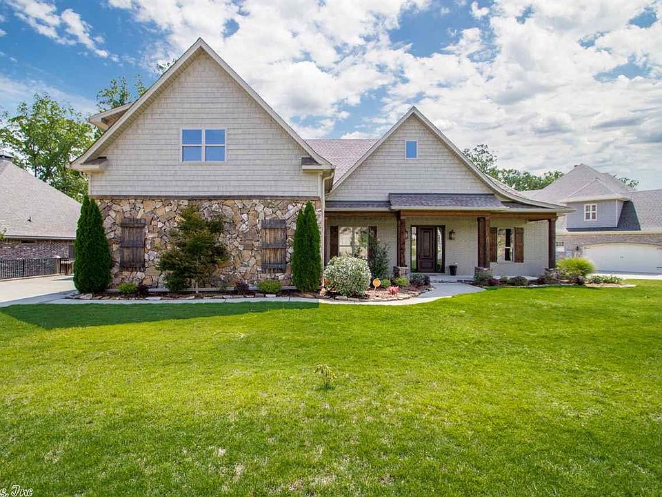 1st image of 243 Lake Valley Dr
