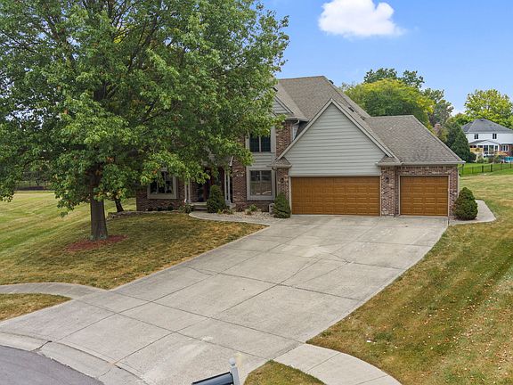 2nd image of 3963 Woods Ct