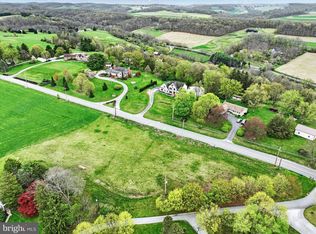 950 S Pleasant Ave, Dallastown, PA 17313