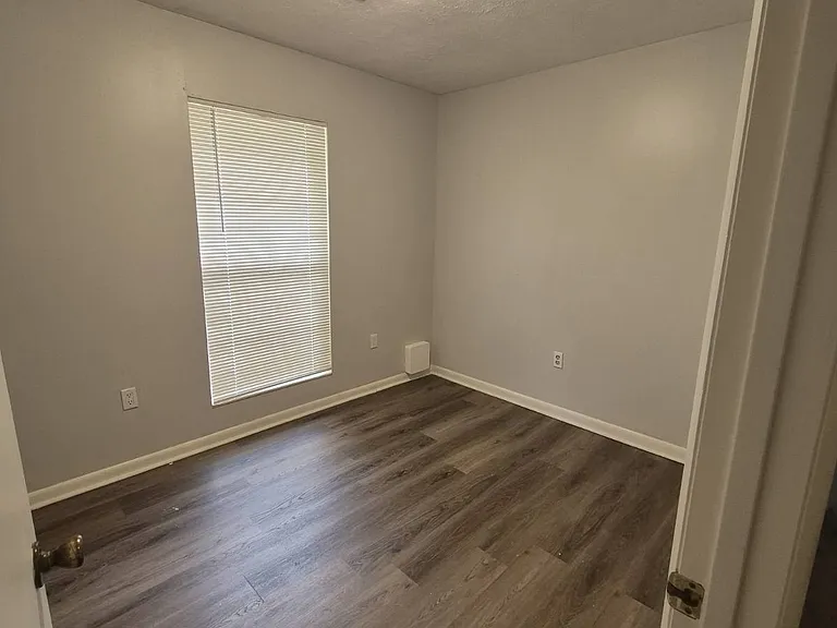 233 Branch Rd — Photo 9