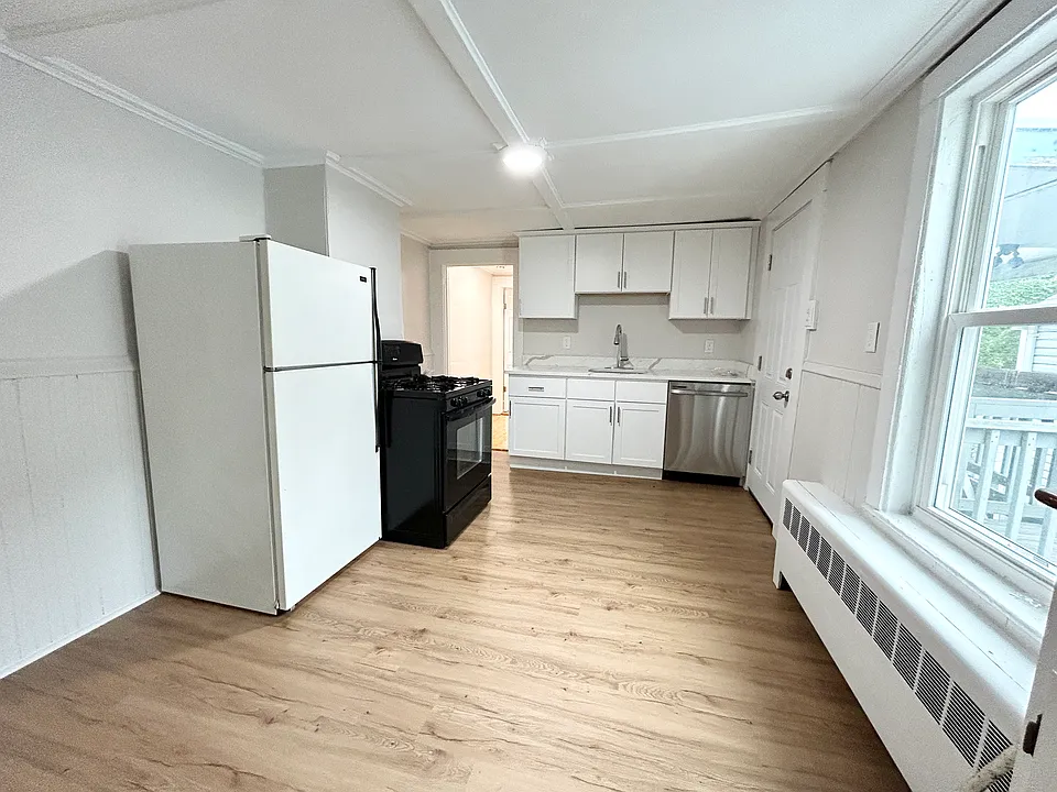 13 Saratoga St #2L