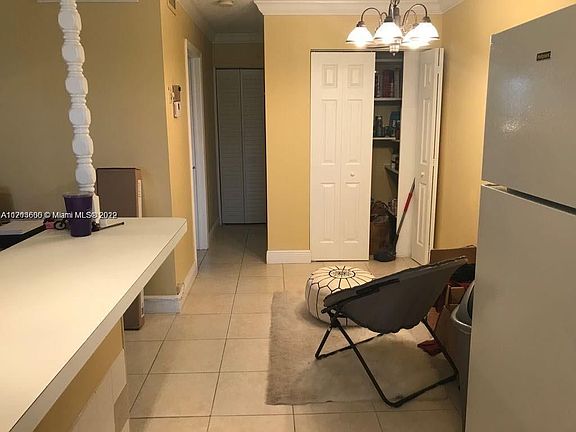 4th image of 6201 SW 37th St APT 206
