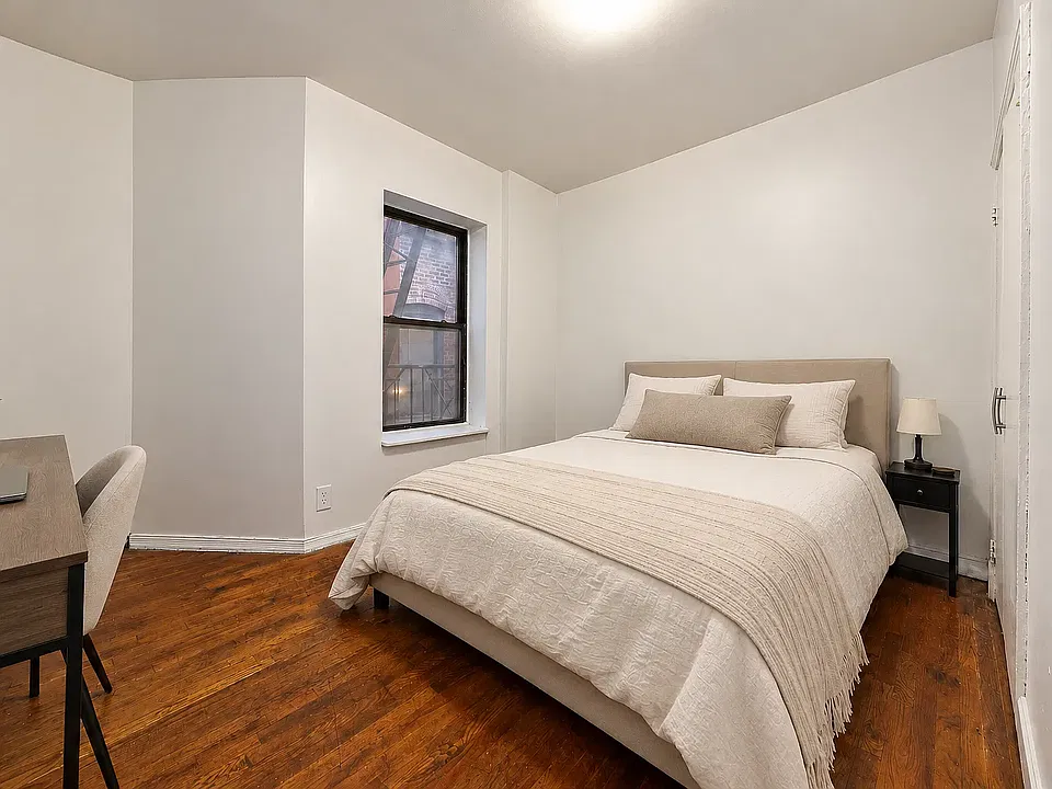 5 Linden Blvd #4