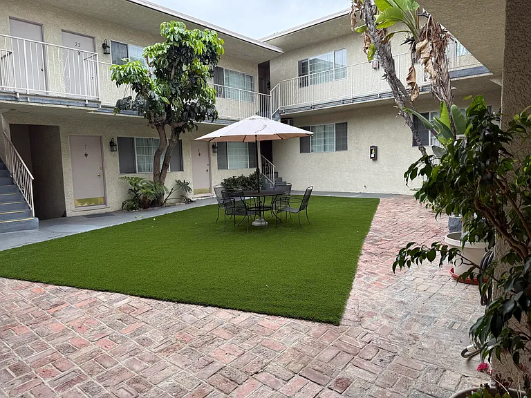 1780 El Cerrito Pl — Photo 10