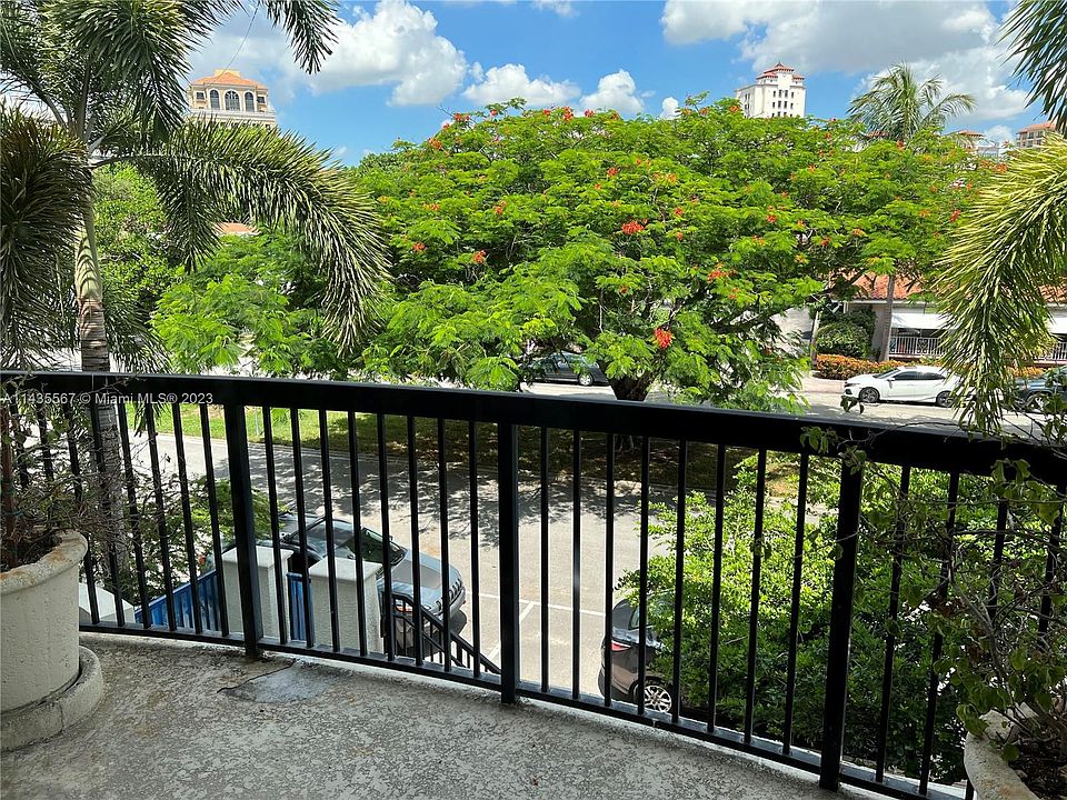1st image of 50 Alhambra Cir #Townhouse 103