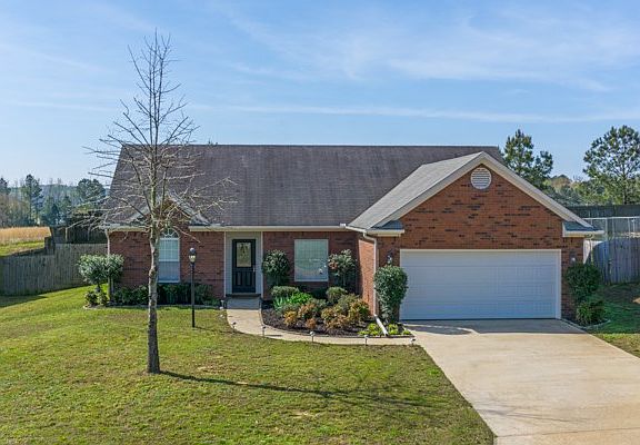 4th image of 102 Cross Creek Dr
