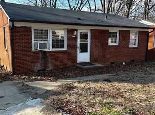 1412 Victory St, Greensboro, NC 27407