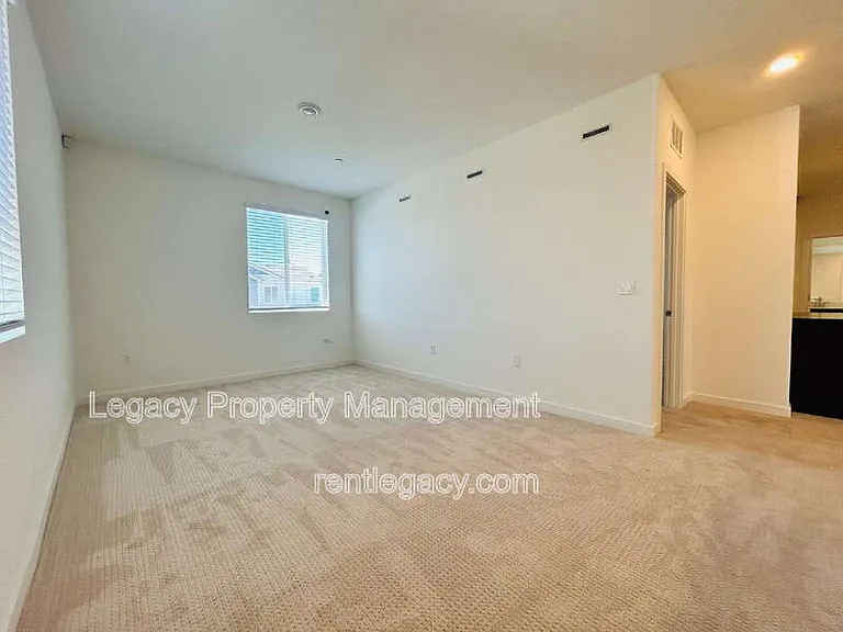 8057 Moongate Way — Photo 14