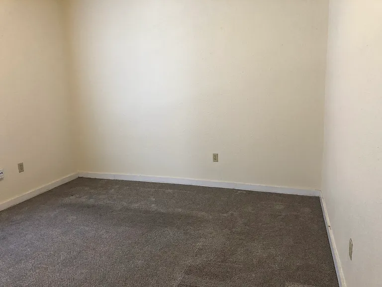 801 E Center St #2 — Photo 5
