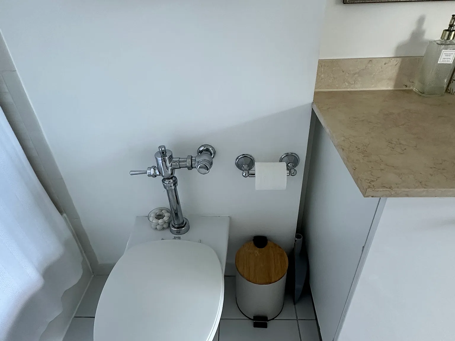1 bed, 1.5 bath, 807 sqft, $3,200 — Photo 3