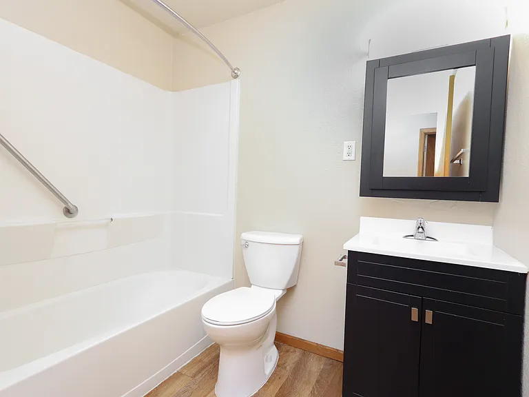 Clark Place Apartments & Townhomes — Photo 53