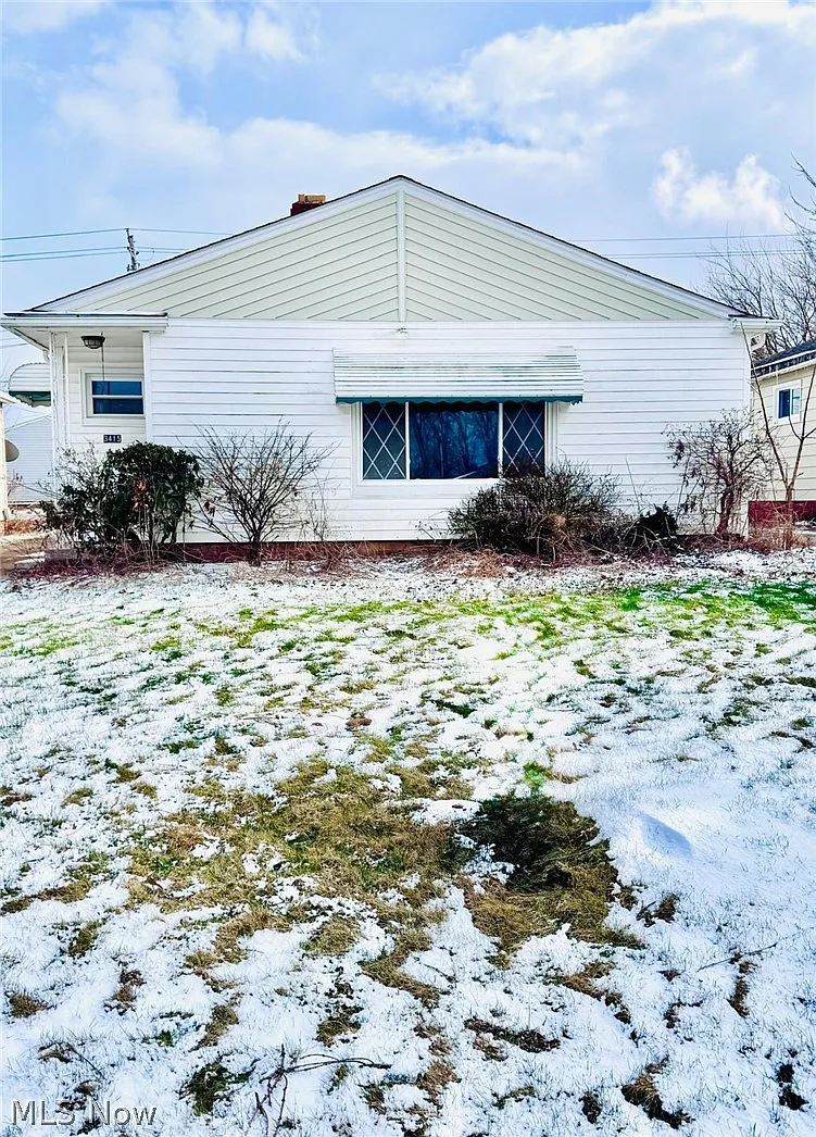 3415 Center Dr photo 1