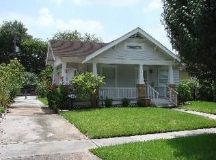 1124 E 6th 1/2 St, Houston, TX 77009