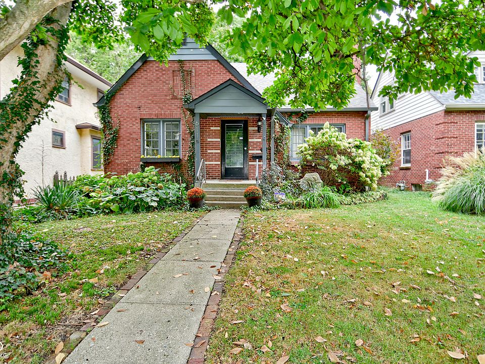 1st image of 611 Woodruff Place West Dr