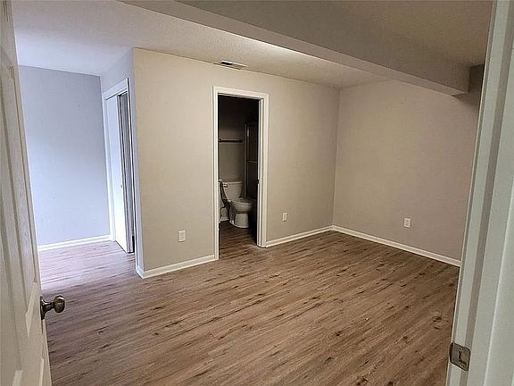 4th image of 2944-2944 NW Mill Pl #2946
