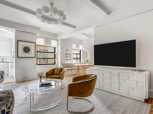 240 West 98th Street 3G image 2 of 15