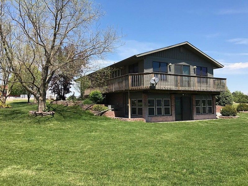 1st image of 12082 Lake View Dr