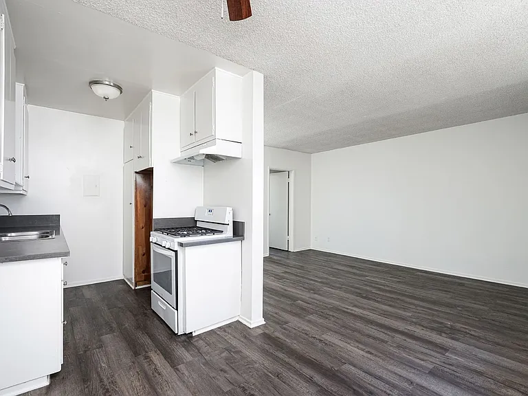 1268 Mariposa St — Photo 21