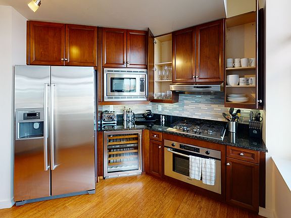 5th image of 1 W Exchange St Unit 1705