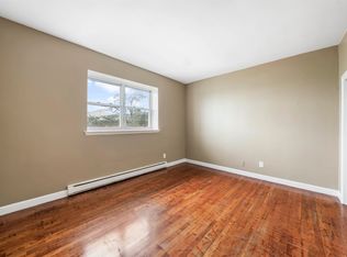 711 18th St APT M, Union City, NJ 07087