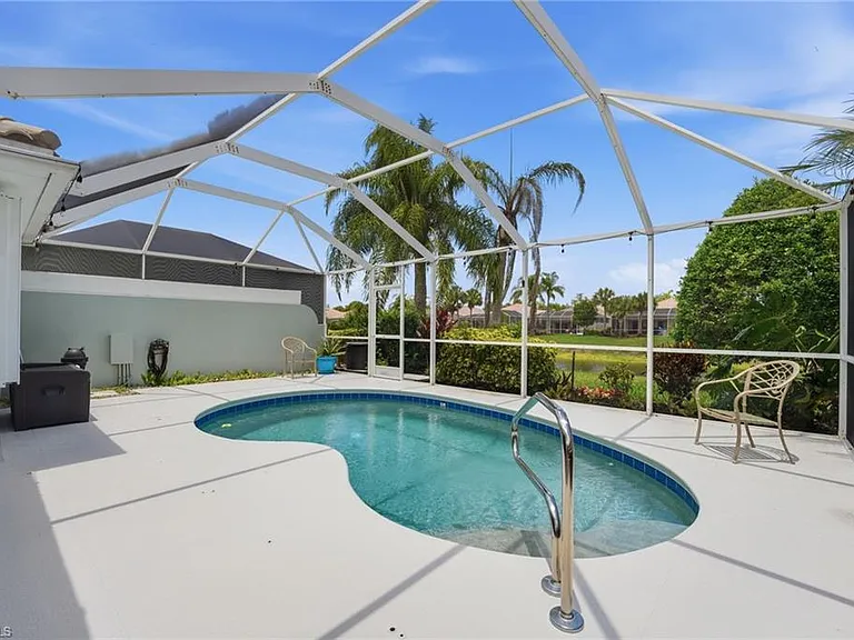 28207 Islet Trl — Photo 25