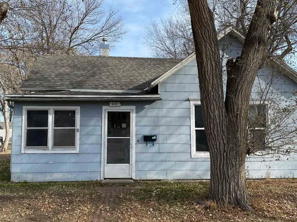 307 S New York Ave, Hastings, NE 68901
