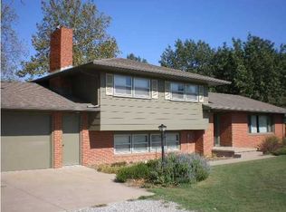 7530 N Meridian Rd, Newton, KS 67114