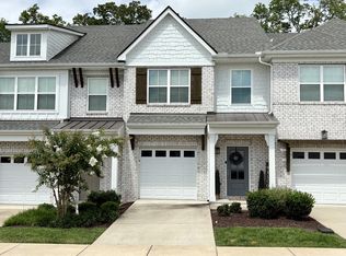 352 Banbury Dr, Gallatin, TN 37066