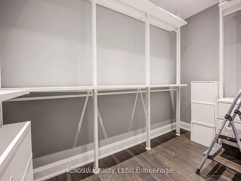 33 Jarvis St — Photo 32
