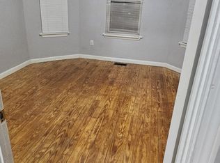 26 Fisher St #26 & 32, Lowell, MA 01850