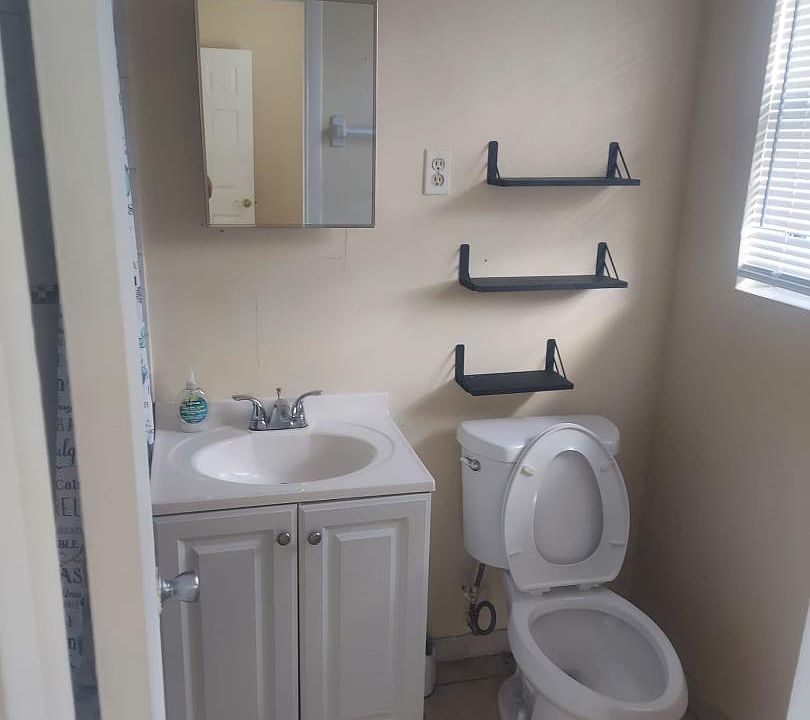 Unit Photo