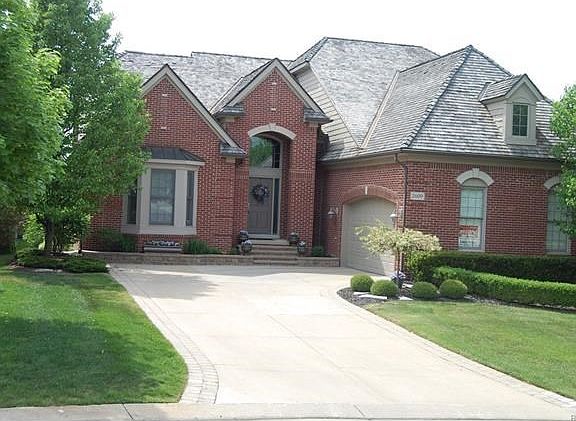 3rd image of 2609 Summerlin Ct