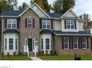 4267 Harbour Ridge Dr, Greensboro, NC 27406