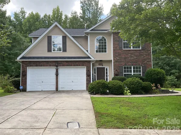 935 Wind Carved Ln, Monroe, NC 28110