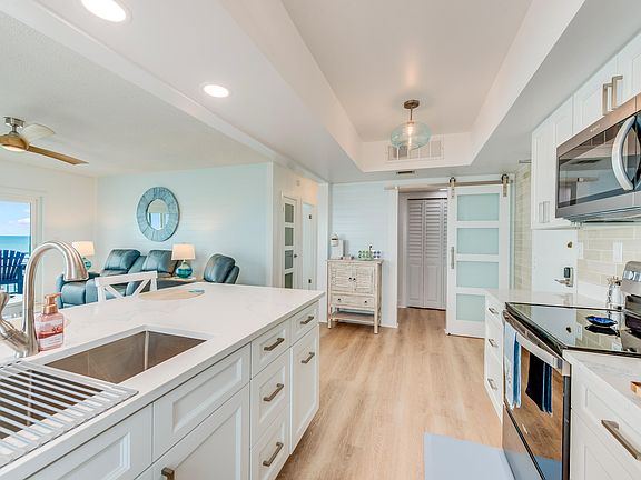 3rd image of 205 Highway A1a APT 610