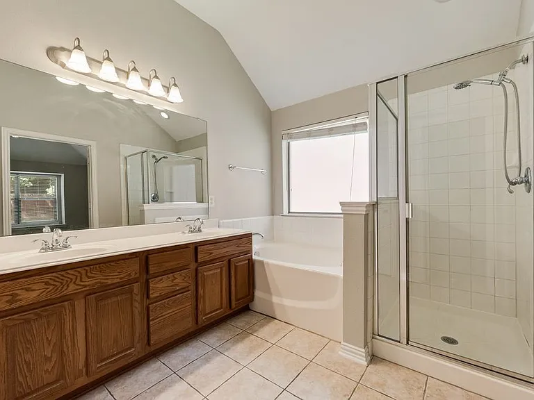 7600 Shasta Dr — Photo 20