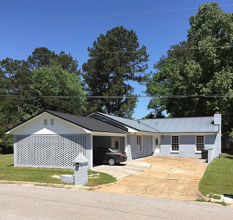 1st image of 4820 28th St E