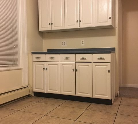 3rd image of 388 Manchester St APT 1