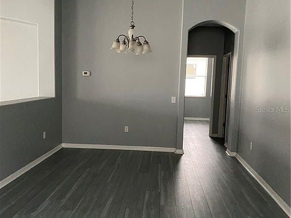 5th image of 19047 Beatrice Ln