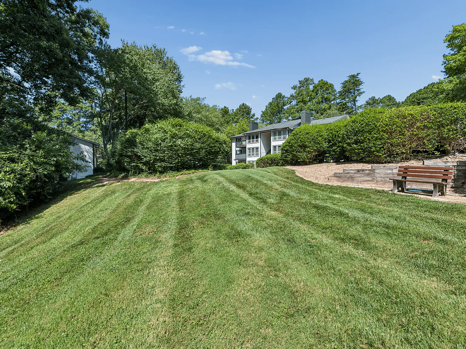 Laurel Springs — Photo 3